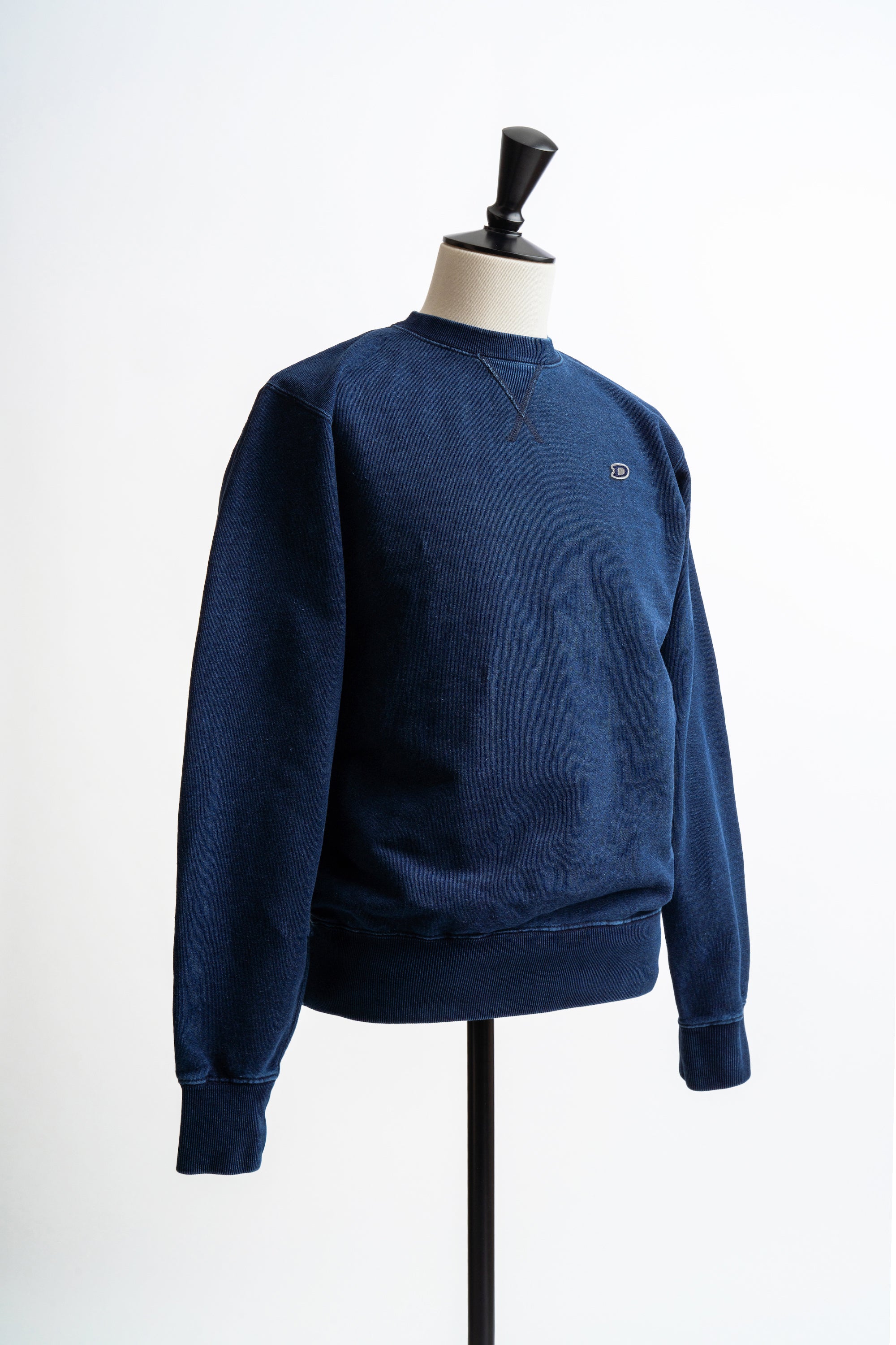 DENIM CREW NECK w/Dino Small Patch