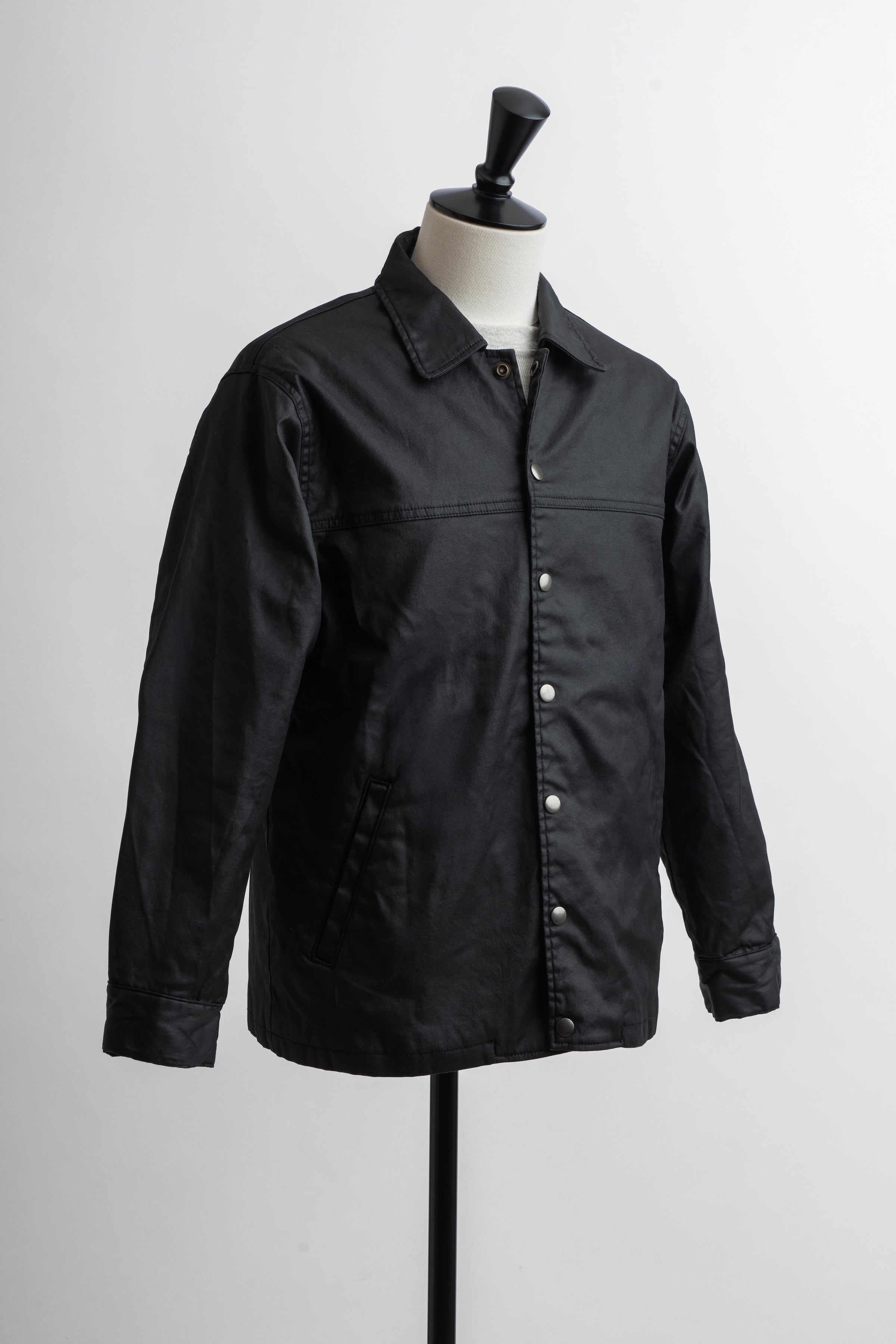 【 予約受付】Coated Denim Coach Jacket - Black 11月下旬より弊社より順次出荷予定となります。